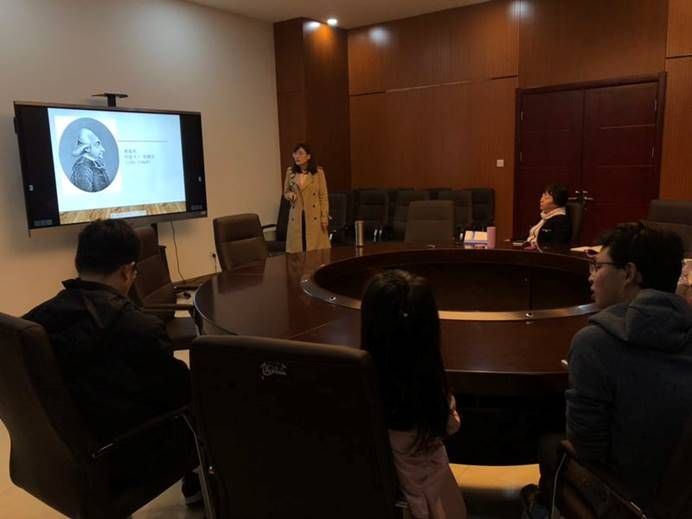 2018年4月2日齐小艳在博学楼会议室开展讲座《古代世界视域下的钱币比较研究》 (1)