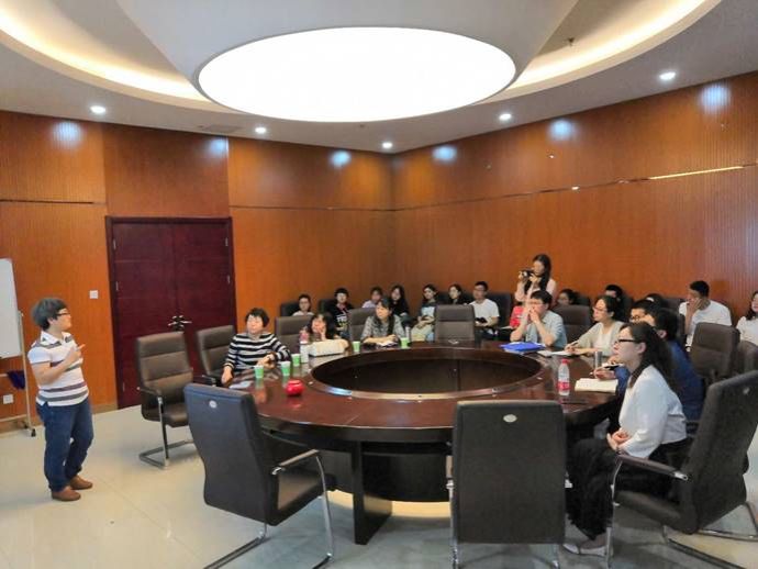 2018年4月2日齐小艳在博学楼会议室开展讲座《古代世界视域下的钱币比较研究》 (2)